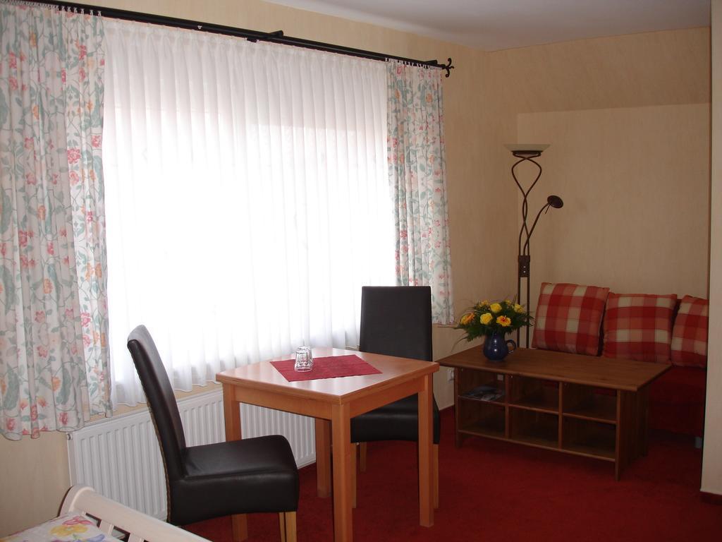 Pension Luettje Meermaid Боркум Экстерьер фото