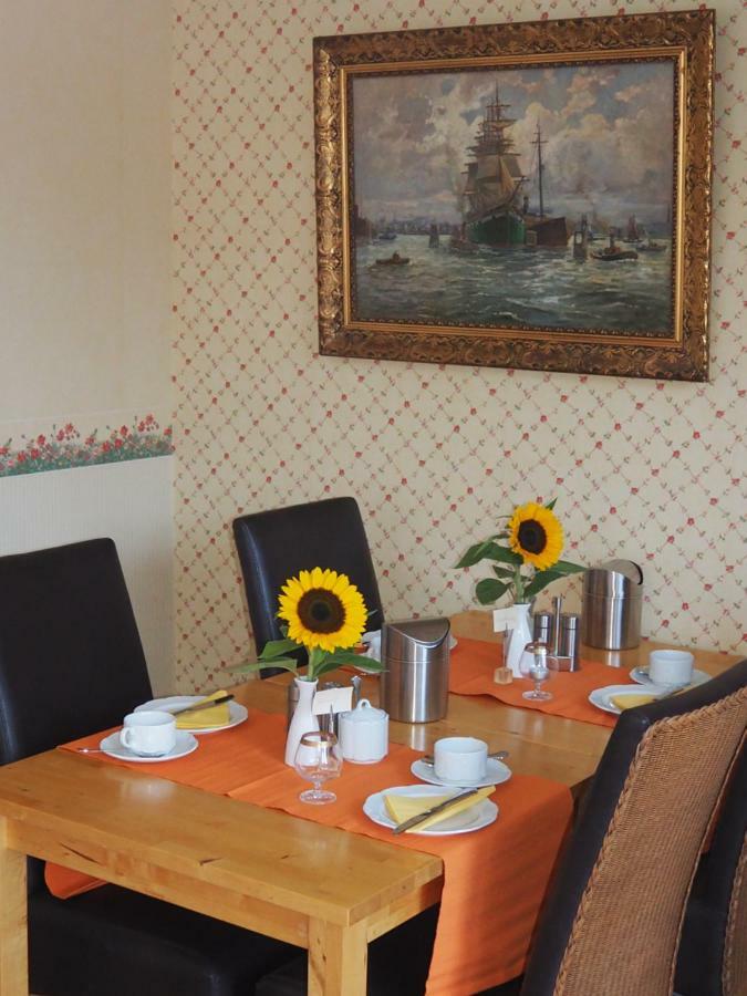 Pension Luettje Meermaid Боркум Экстерьер фото